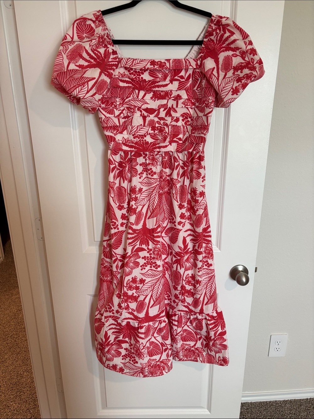 Red Floral Puff-Sleeve Midi Dress